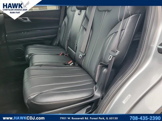 2024 GENESIS GV80 - Image 10