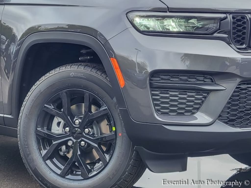 New 2025 Jeep Grand Cherokee Altitude X Sport Utility