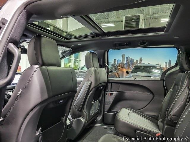 2026 CHRYSLER PACIFICA - Image 14