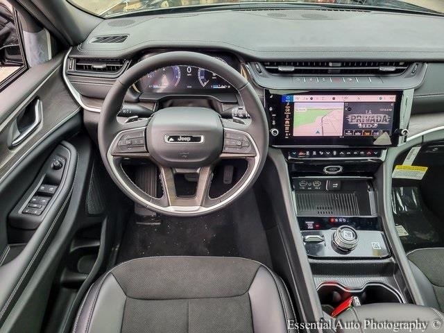 2026 JEEP GRAND CHEROKEE - Image 16