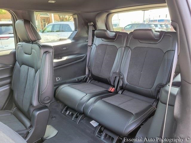 2025 JEEP GRAND CHEROKEE L - Image 13