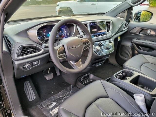 2026 CHRYSLER PACIFICA - Image 10