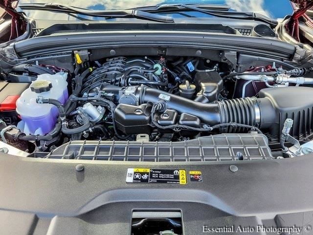 2025 JEEP GRAND CHEROKEE - Image 8