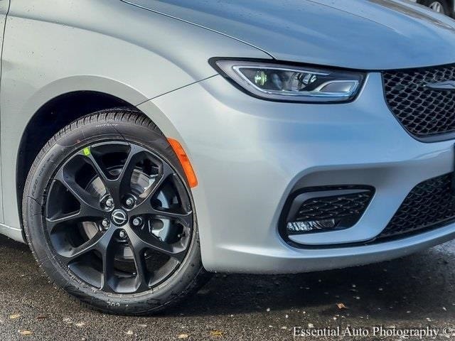 2026 CHRYSLER PACIFICA - Image 3