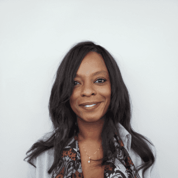 Staff member Erica Dragomir from ID_dcce04450097