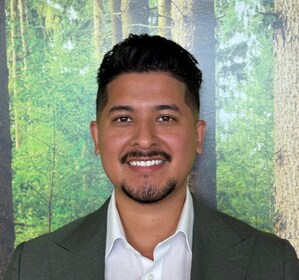 Staff member Jesus Vazquez from ID_31834ffa9718
