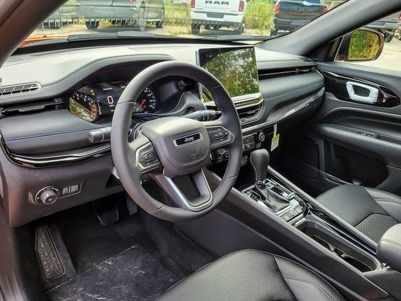 2026 JEEP COMPASS - Image 10