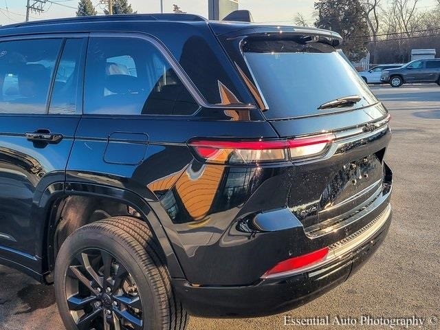 2026 JEEP GRAND CHEROKEE - Image 5