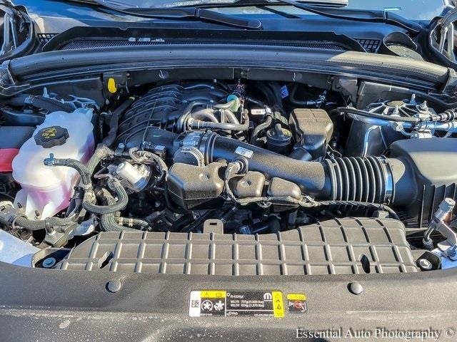 2025 JEEP GRAND CHEROKEE - Image 8