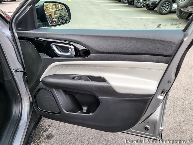 2023 JEEP COMPASS - Image 29