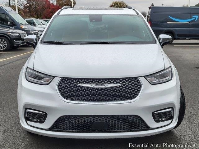 2026 CHRYSLER PACIFICA - Image 4