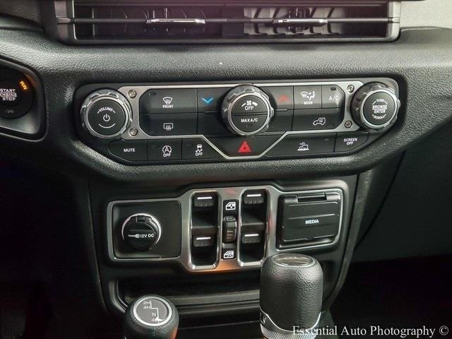 2026 JEEP GLADIATOR - Image 19