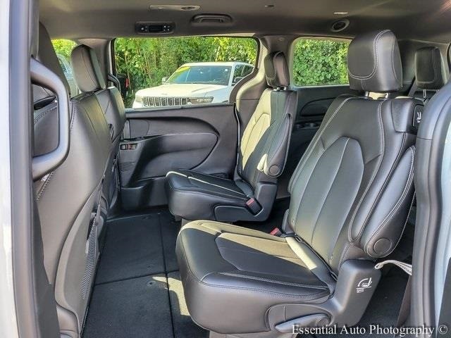 2026 CHRYSLER PACIFICA - Image 11