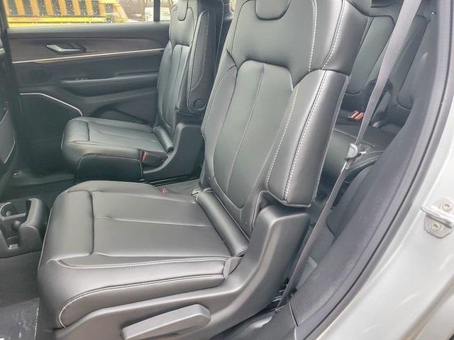 2026 JEEP GRAND CHEROKEE L - Image 9