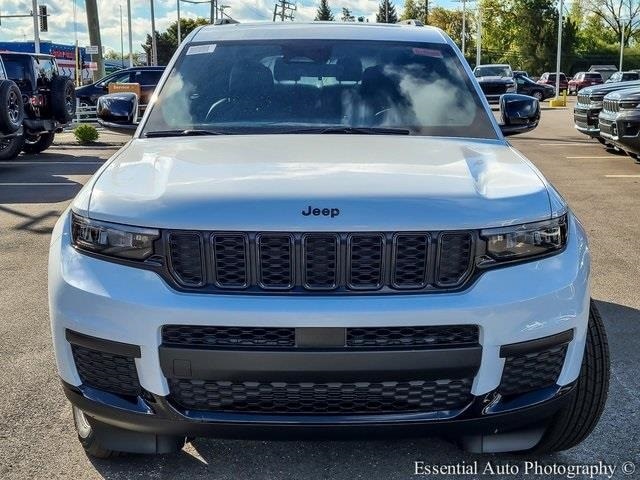 2025 JEEP GRAND CHEROKEE L - Image 4