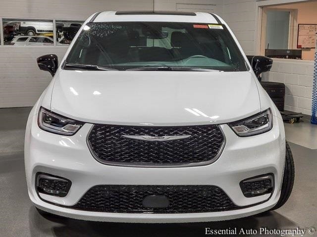 2026 CHRYSLER PACIFICA - Image 4