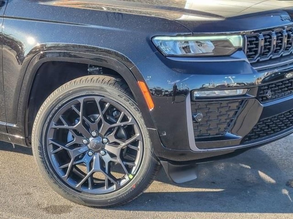New 2026 Jeep Grand Cherokee Summit Sport Utility