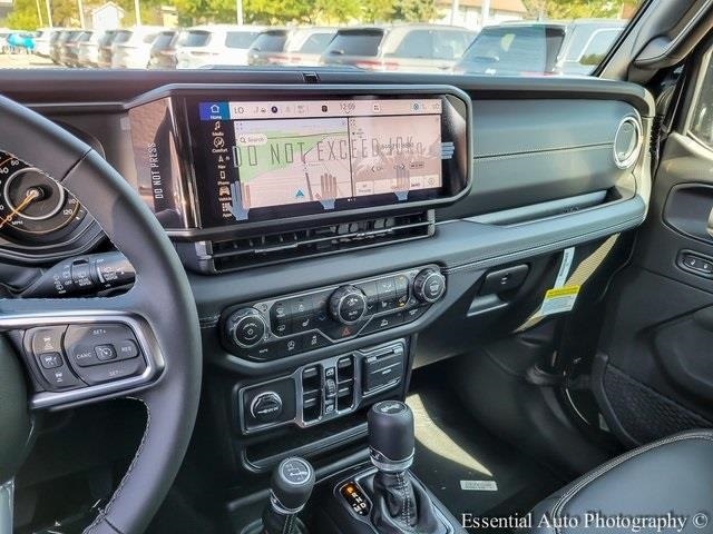 2025 JEEP WRANGLER - Image 23