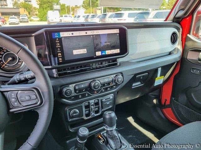 2025 JEEP WRANGLER - Image 21