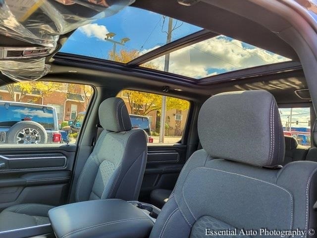 2026 RAM 1500 - Image 12