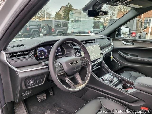 2026 JEEP GRAND CHEROKEE L - Image 9