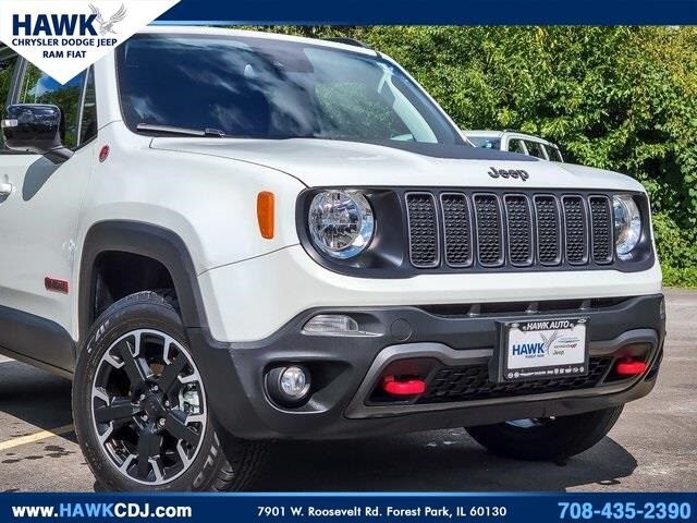 2023 Jeep Renegade Trailhawk photo 2
