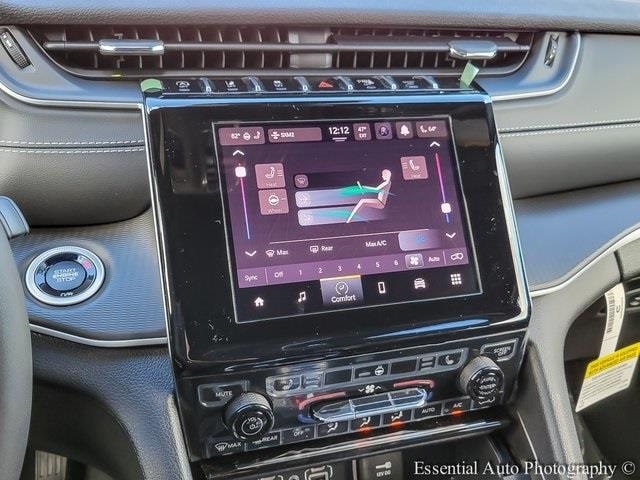 2025 JEEP GRAND CHEROKEE - Image 18