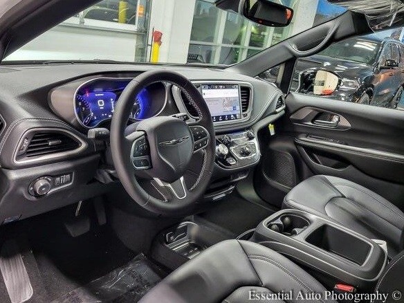 2026 CHRYSLER PACIFICA - Image 10