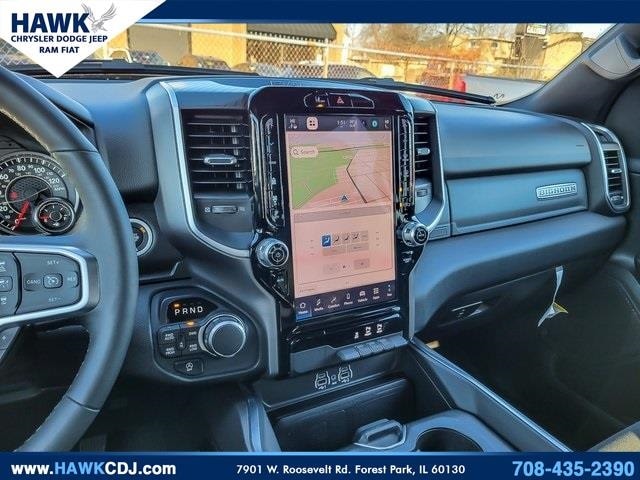 2025 RAM 1500 - Image 25