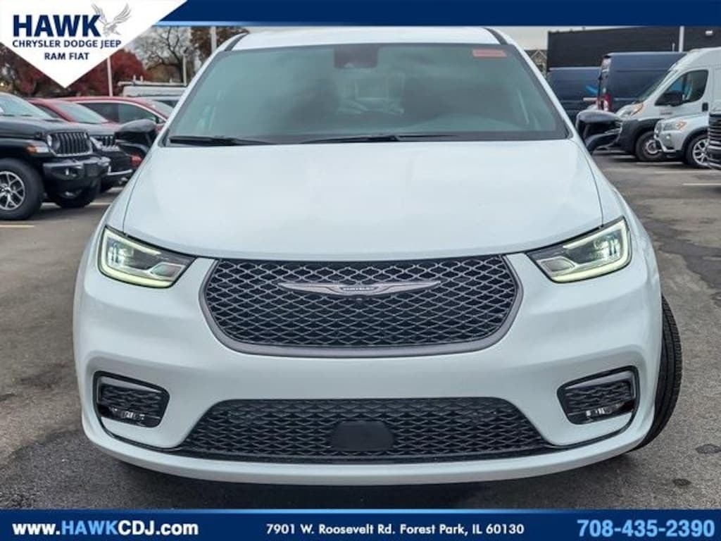New 2026 Chrysler Pacifica Select Passenger Van