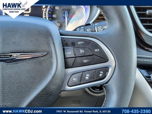 2023 CHRYSLER PACIFICA - Image 17