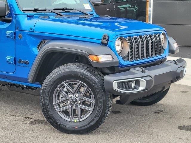 2026 JEEP GLADIATOR - Image 2