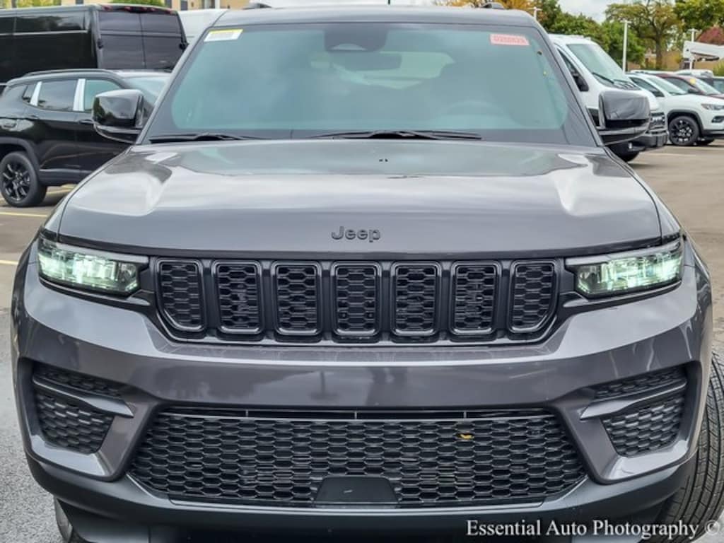 New 2025 Jeep Grand Cherokee Altitude X Sport Utility