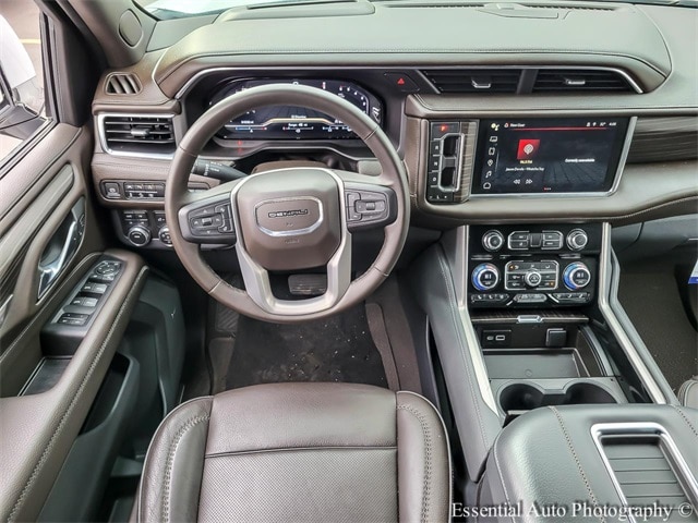2023 GMC YUKON - Image 14