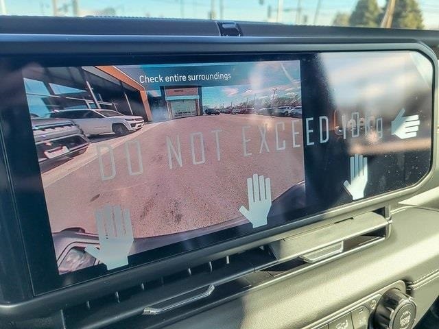 2026 JEEP GLADIATOR - Image 12