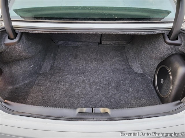 2023 CHRYSLER 300 - Image 25