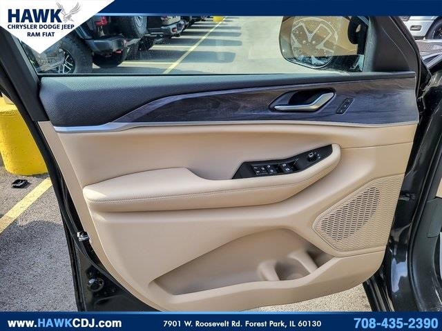 2023 JEEP GRAND CHEROKEE - Image 25