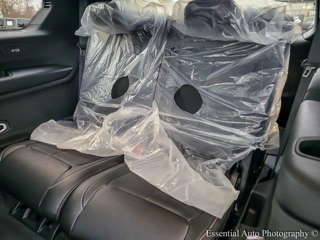 2026 JEEP GRAND CHEROKEE L - Image 13