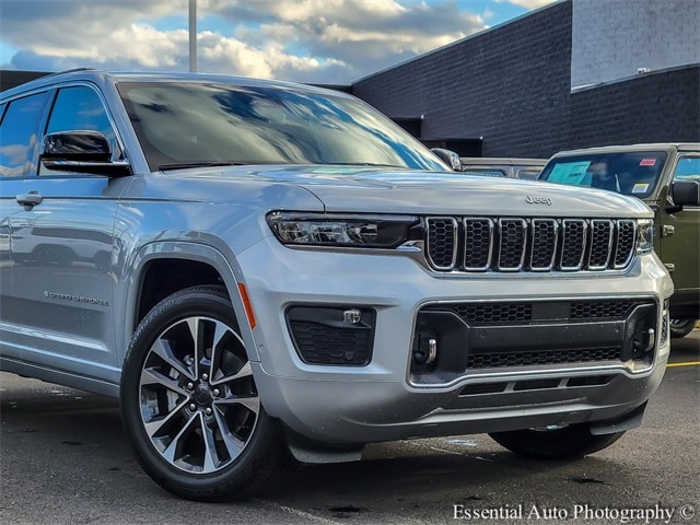 Certified 2024 Jeep Grand Cherokee Overland with VIN 1C4RJHDG8R8505700 for sale in Plainfield, IL
