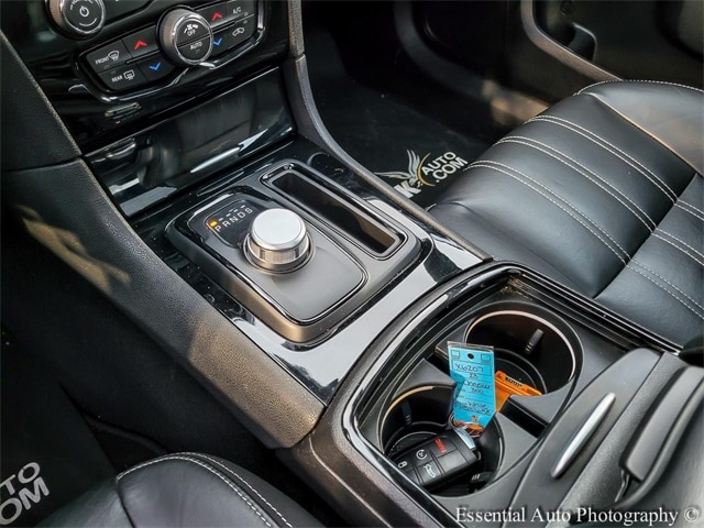 2023 CHRYSLER 300 - Image 21