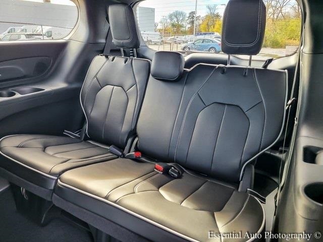 2026 CHRYSLER PACIFICA - Image 11