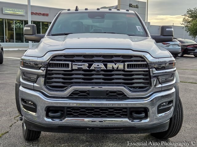 2025 Ram 5500 Tradesman photo 4