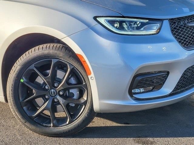 2026 CHRYSLER PACIFICA - Image 3