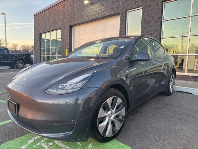 2023 Tesla Model Y Long Range's photo
