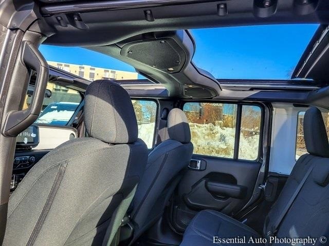 2026 JEEP WRANGLER - Image 13