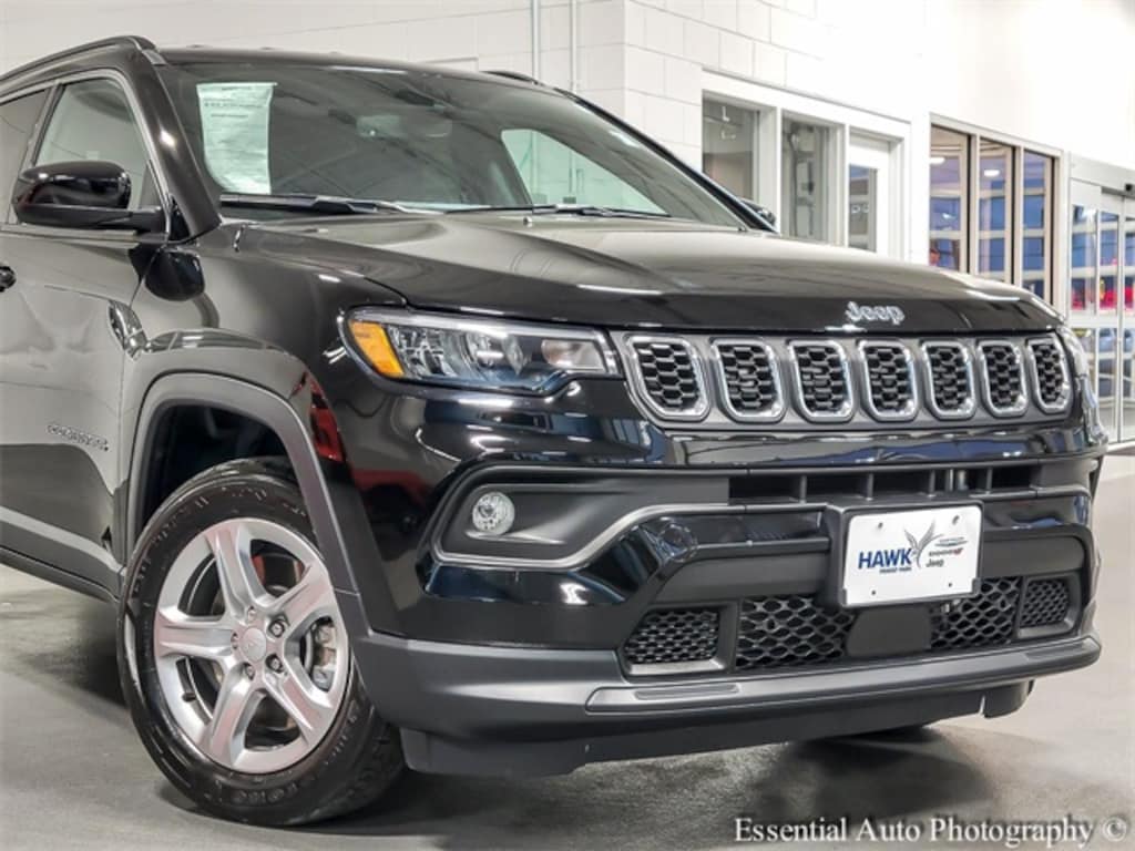 Used 2024 Jeep Compass Latitude SUV