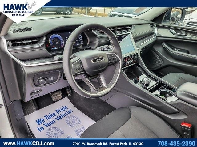 2023 JEEP GRAND CHEROKEE - Image 9