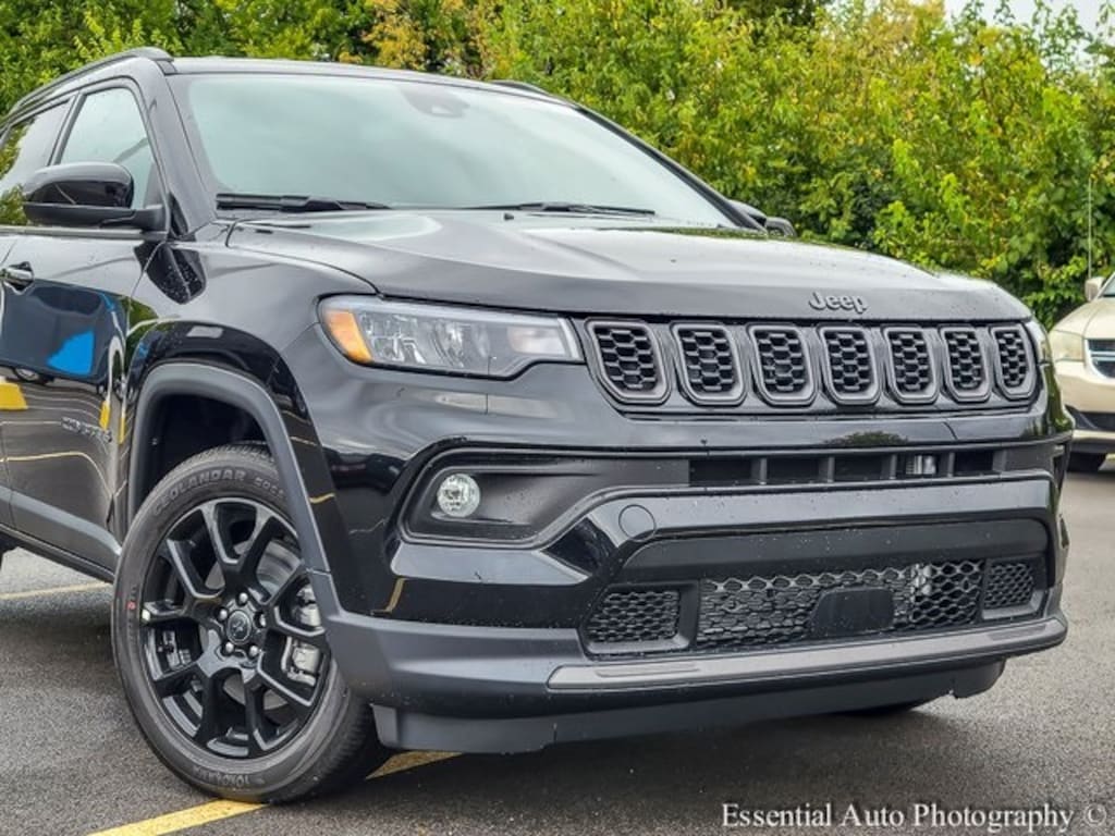 New 2026 Jeep Compass Latitude Sport Utility