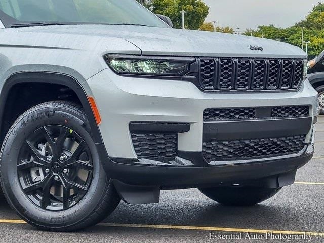 2025 JEEP GRAND CHEROKEE L - Image 2