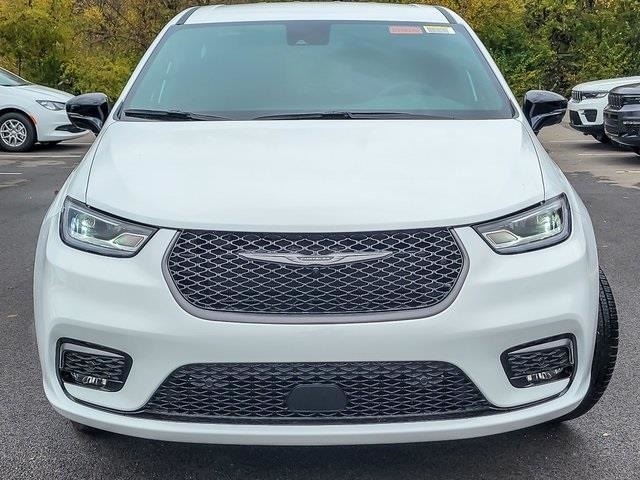 2026 CHRYSLER PACIFICA - Image 4